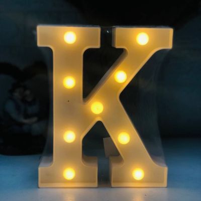 الحروف الانجليزية المضيئة باللون الابيض 