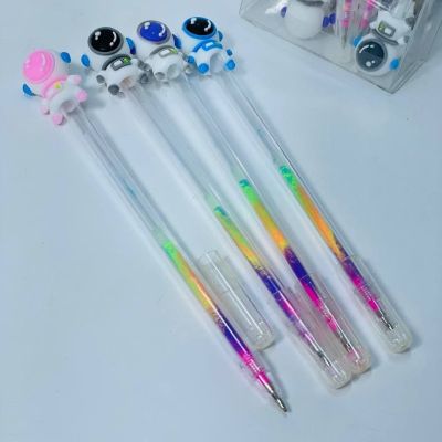 علبة الأقلام الچيل المتعدد السحري ✒️🖊️ بشكل رجل الفضاء 🧑🏻‍🚀