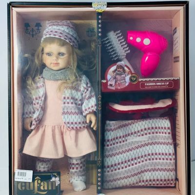 العروسة الجميلة بالفستان الشتوي ❄️👗👗👩🏻