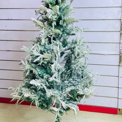 الشجرة بالأبيض الثلجي 🟢⚪️❄️☃️🌫🦚🦚