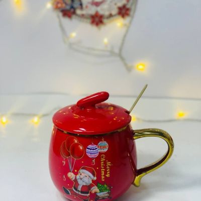 المج الخزف المجسم بالغطاء الدهبي 🟡🟡بمعلقة 🥄