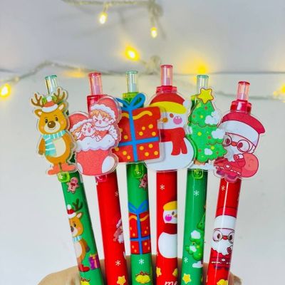 قلم الجاف الجيل🖊️🖊️ سن : ٠.٥ ملي ✍🏻✍🏻 باشكال  الكريسماس المختلفة 🎅🏻🎁🦌⛄️🎄